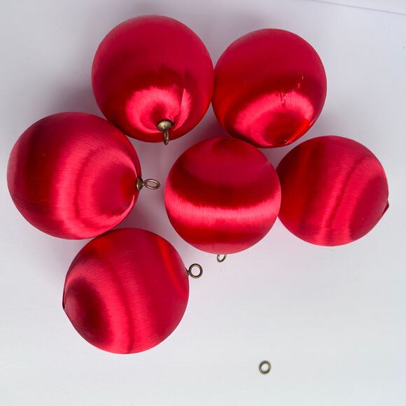 Red Satin Sheen Unbreakable Christmas Ornaments Set of 6 Crafts Retro Decor - Picture 4 of 9